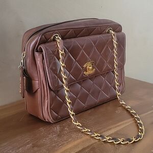 Chanel VTG Brown Lambskin Leather GM Medium Shoulder Flap Camera Bag Rare GHW